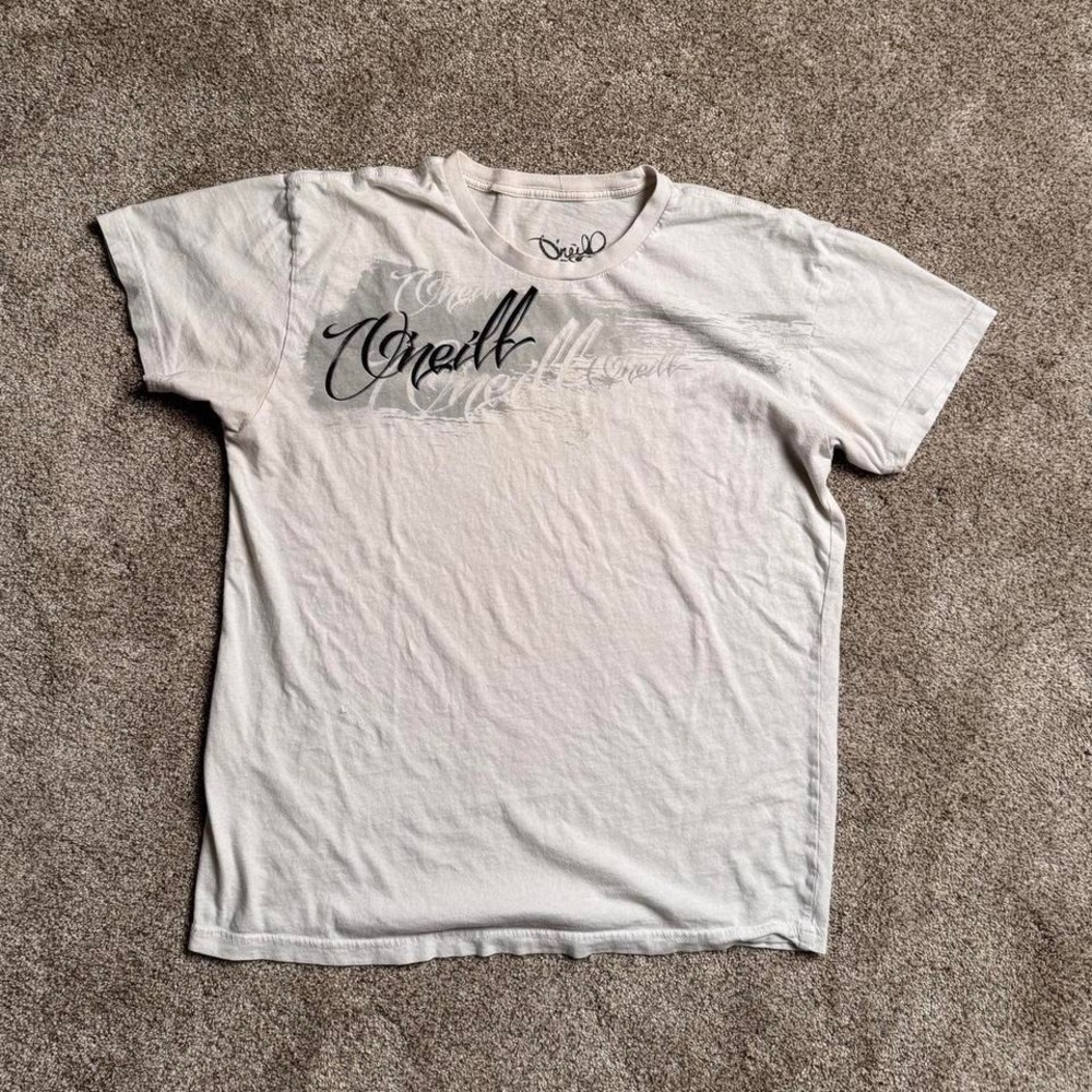WHITE ONEILL Y2K STYLE "BRUSH" GRAPHIC TEE